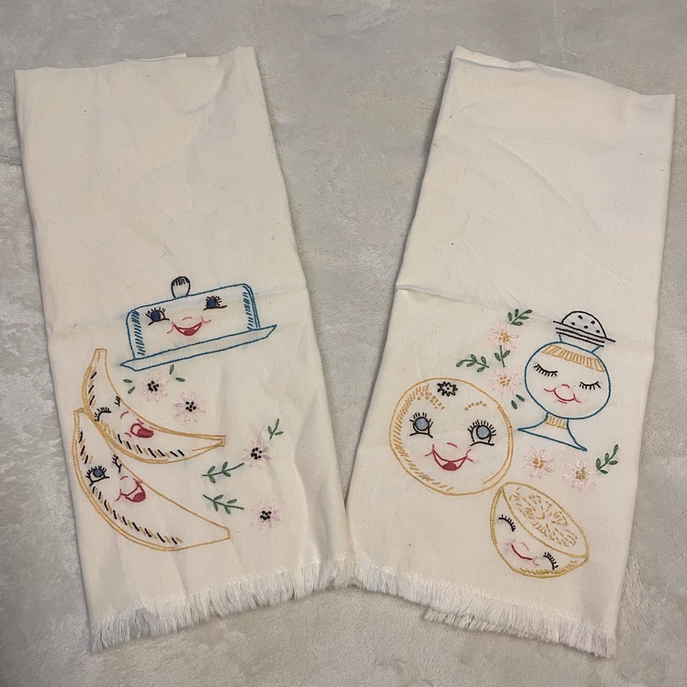 💞 Vintage Hand Sewn Applique Kitchen Towels/Tea Towels💞